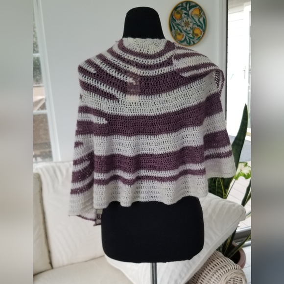 One-sided wrap with stripe effect. - Picture 7 of 7